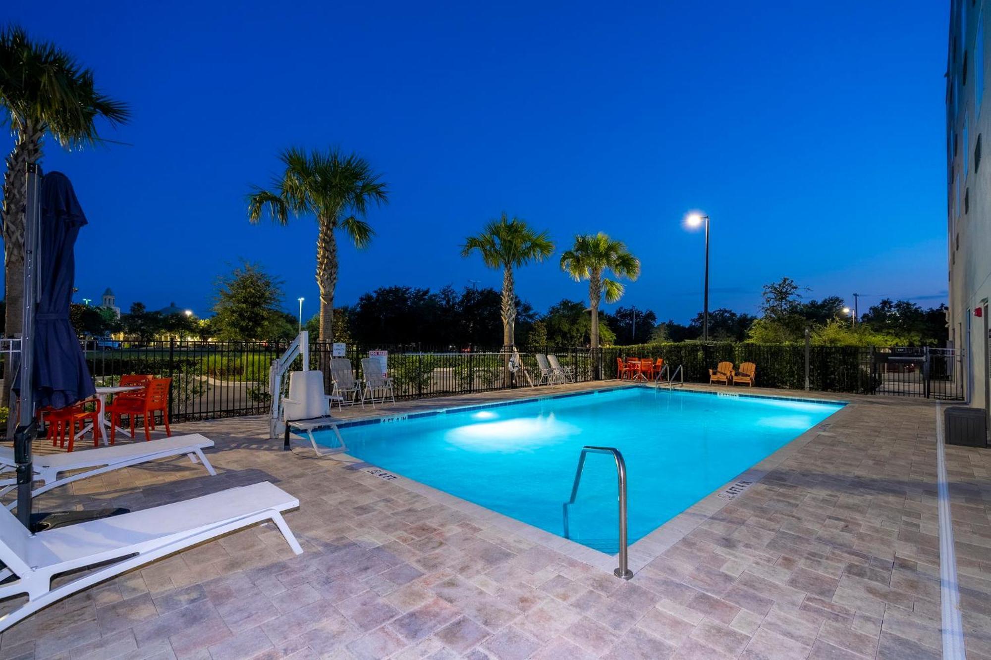 Spot X Hotel Orlando Intl Dr By The Red Collection Lake Buena Vista Exterior foto
